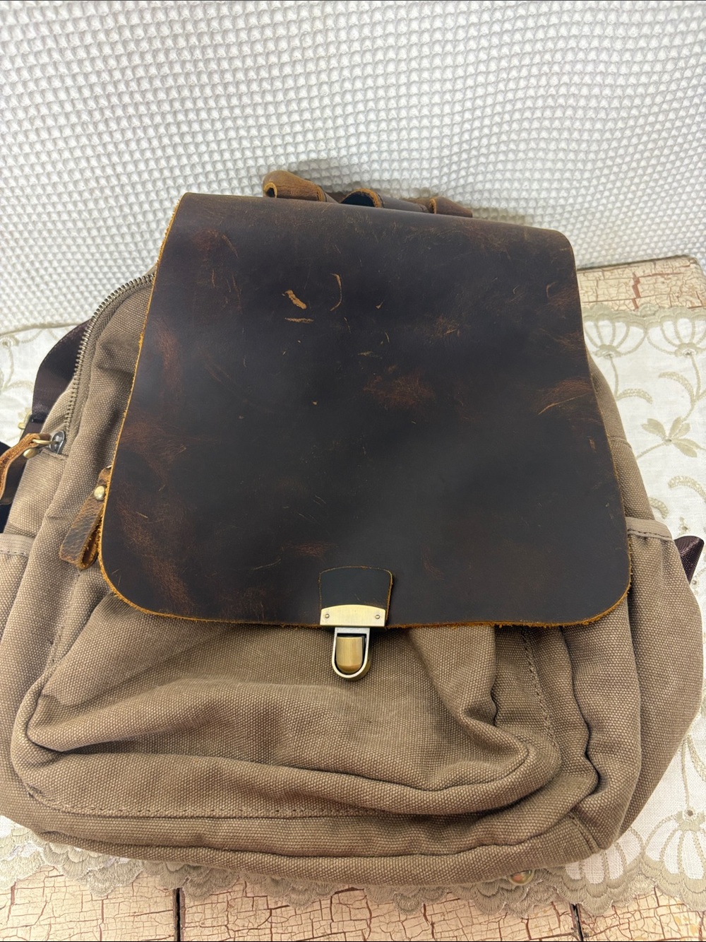Backpack - Picture 2 of 16